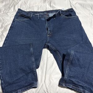 Like new Wrangler Men’s Jeans, 44x30, non smoking home